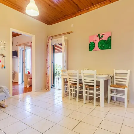 Asini Summer Retreats - Seaside Comfy Nests Apartment