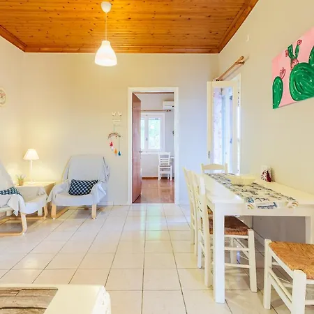 Asini Summer Retreats - Seaside Comfy Nests *