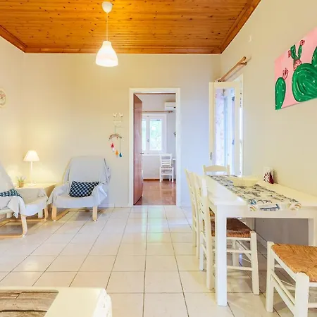 Asini Summer Retreats - Seaside Comfy Nests *